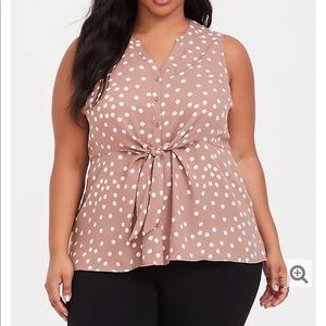 Torrid Size 4 Polka Dot Taupe Tie Blouse